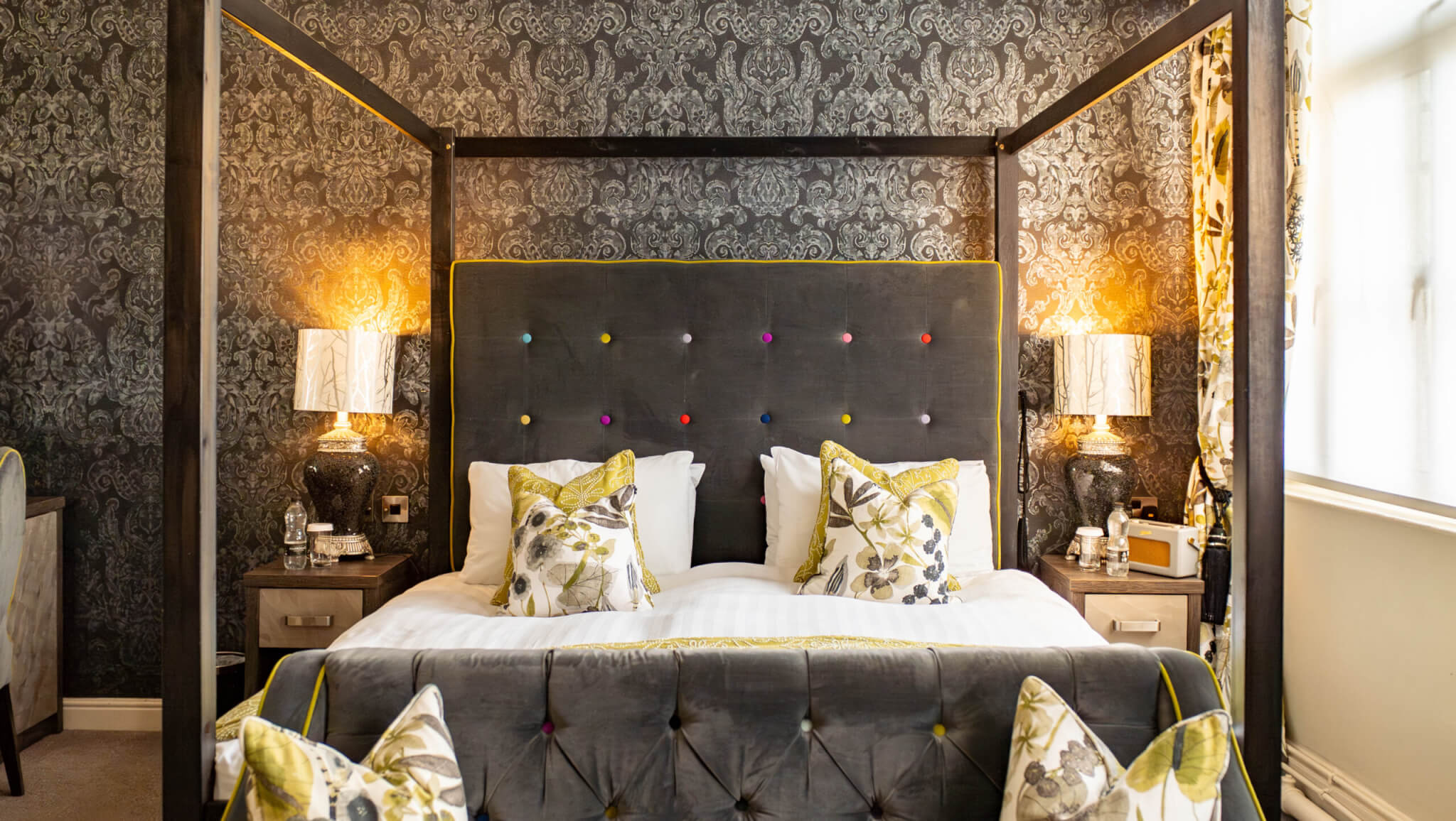 historic pub welshpool royal oak 2 scaled