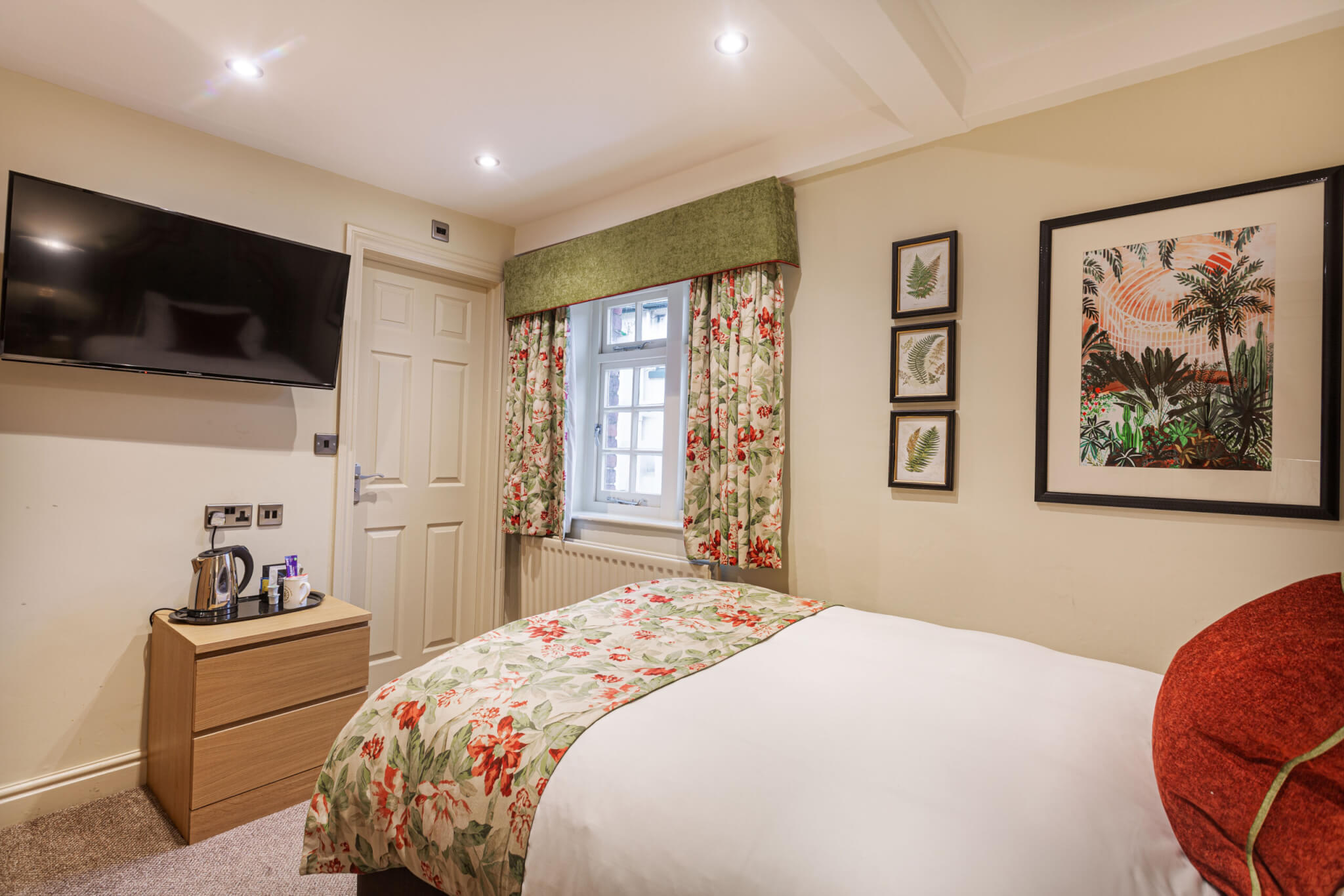 Classic Single Room Hotel Welshpool 2 scaled