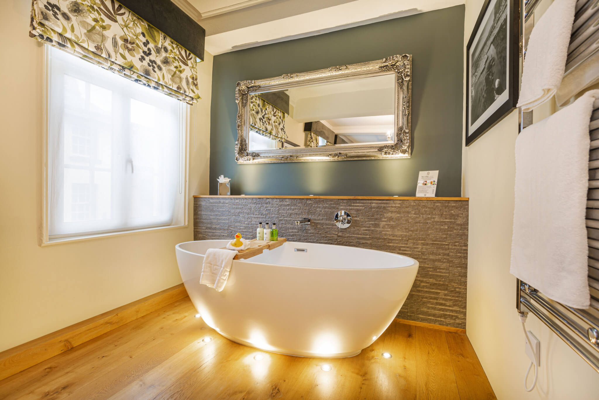 Deluxe Suite Hotel Welshpool 3 scaled