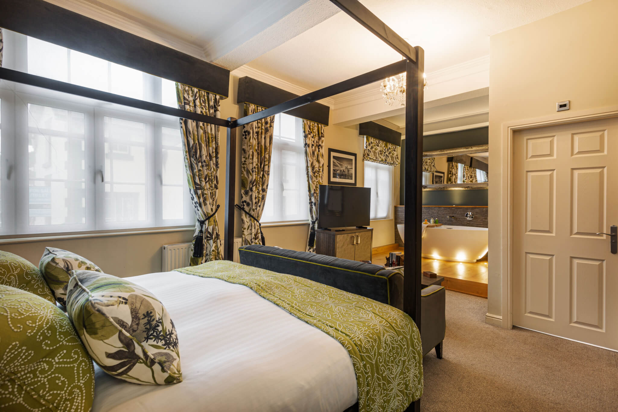 Deluxe Suite Hotel Welshpool 4 scaled